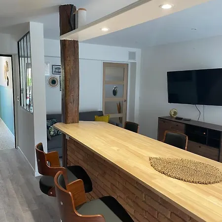 Appartement En Rez De Jardin Tout Equipe Fleurance Buitenkant foto
