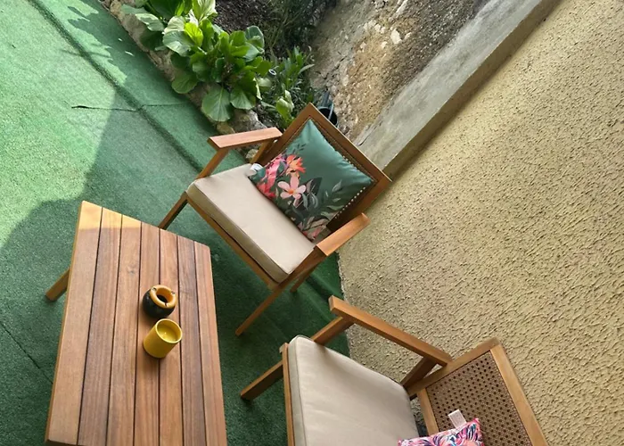 Appartement En Rez De Jardin Tout Equipe
